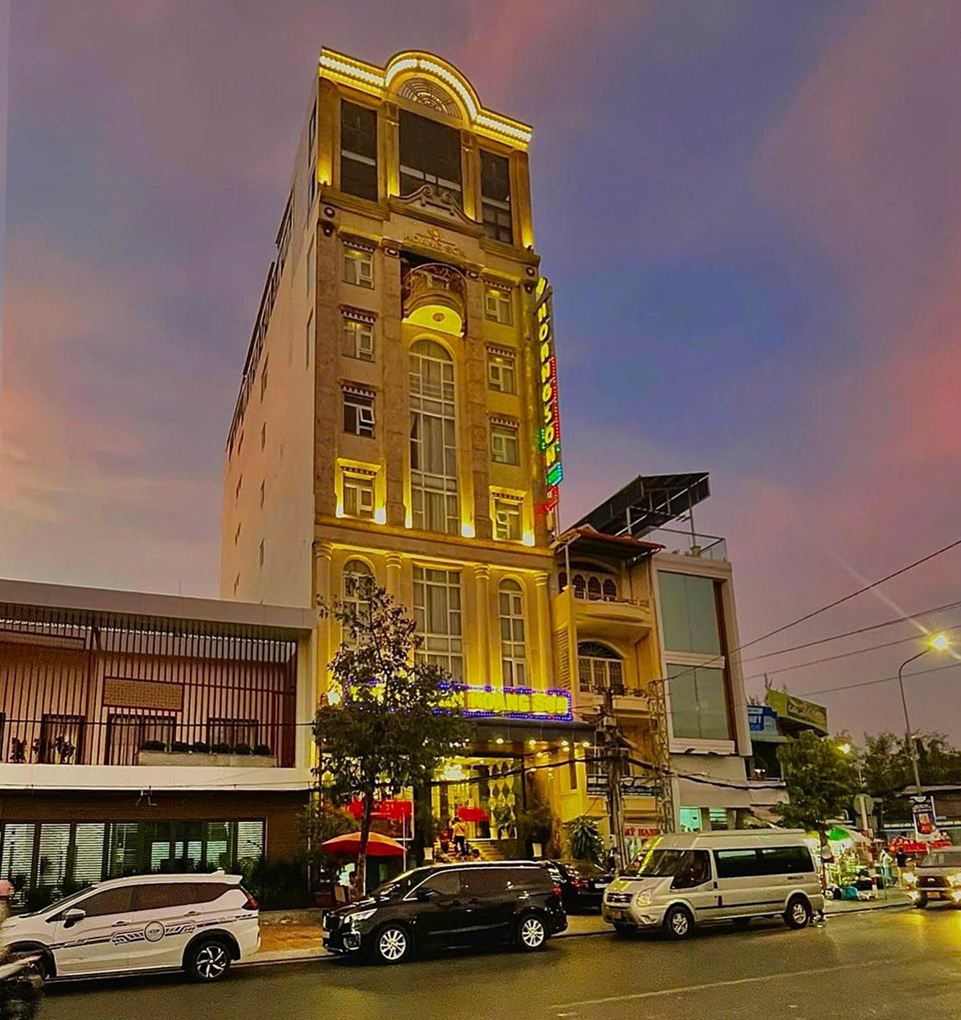 Hoang Son Hotel - 껀터 외부 사진