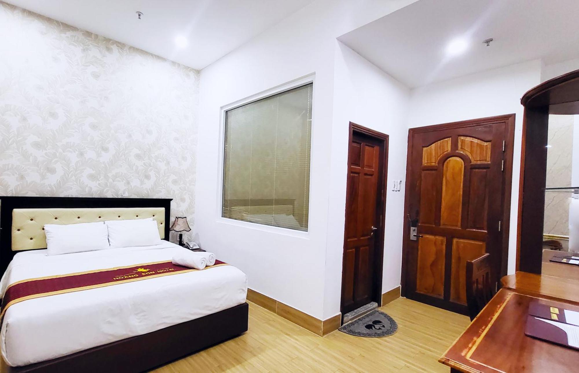 Hoang Son Hotel - 껀터 외부 사진