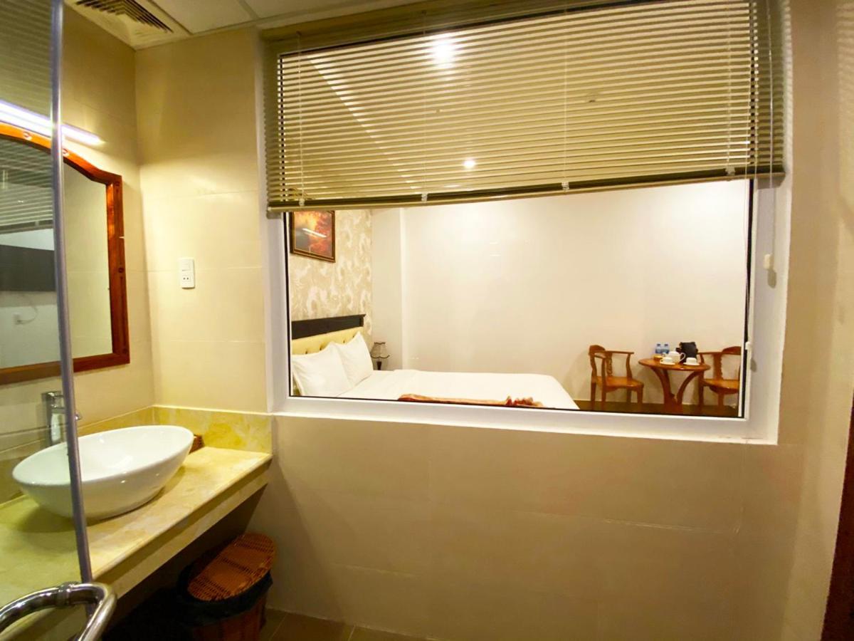 Hoang Son Hotel - 껀터 외부 사진